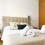 Vut Plaza Fontana Apartmán *