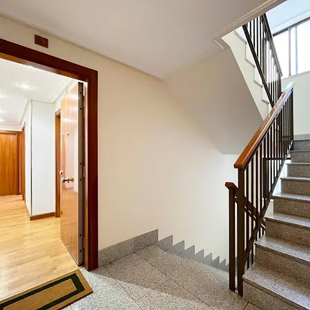 Vut Plaza Fontana Apartment *